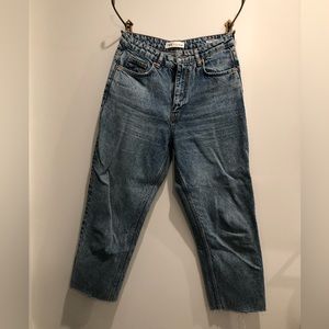 Zara Mom Fit Jeans size 6